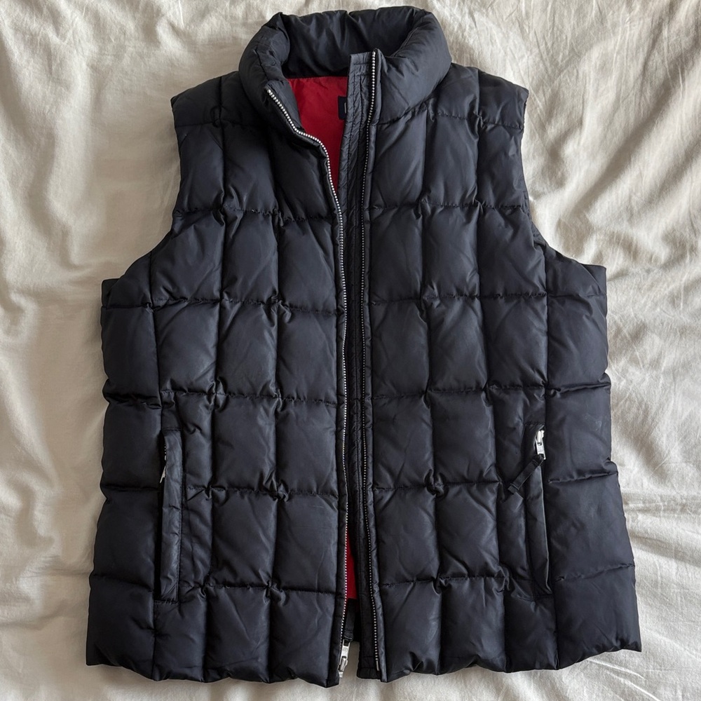 GAP Men's Dark Puffer Vest